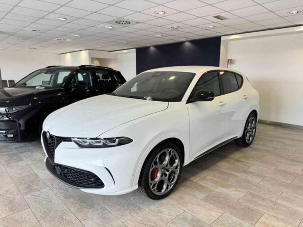 Alfa Romeo Tonale nuova a Vercelli (2)