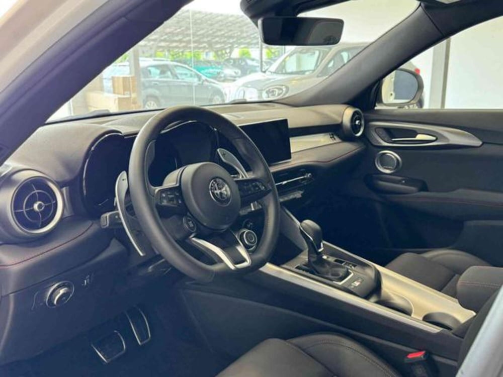 Alfa Romeo Tonale nuova a Vercelli (8)