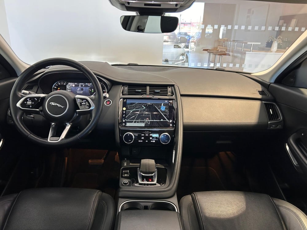 Jaguar E-Pace usata a Napoli (4)