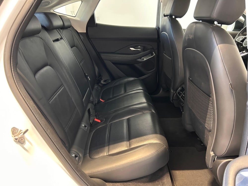 Jaguar E-Pace usata a Napoli (5)