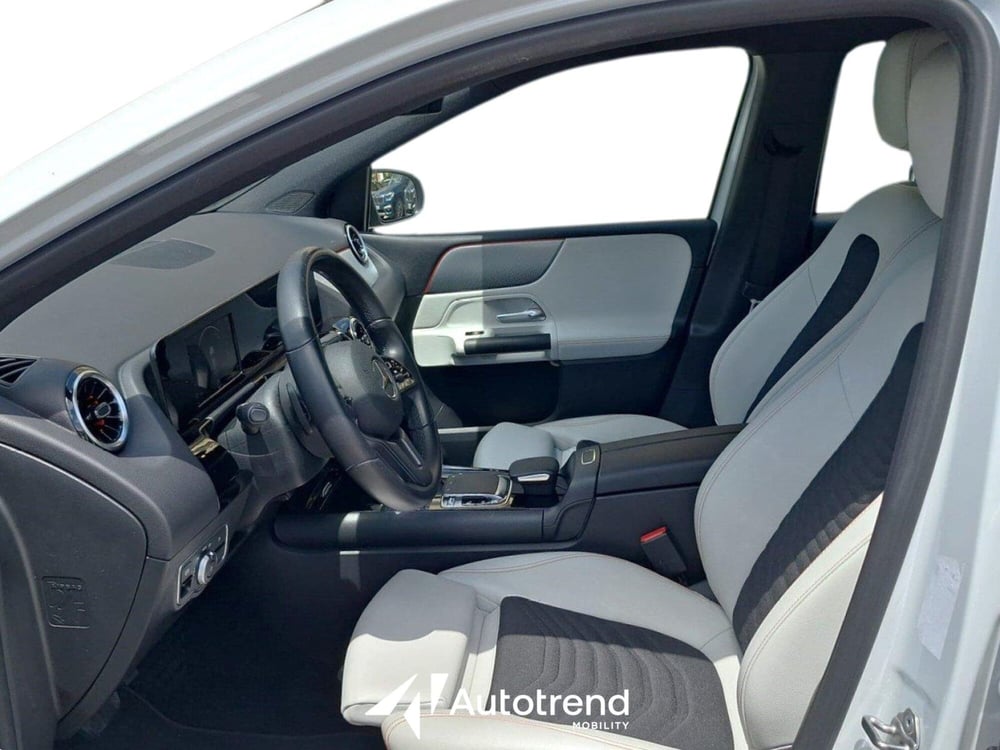 Mercedes-Benz Classe B usata a Bari (7)