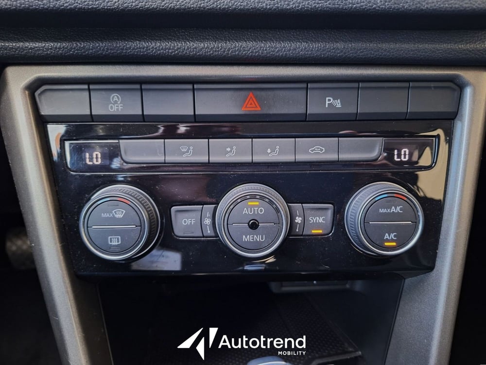 Volkswagen T-Roc usata a Bari (13)
