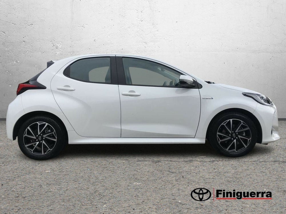 Toyota Yaris usata a Lecco (6)