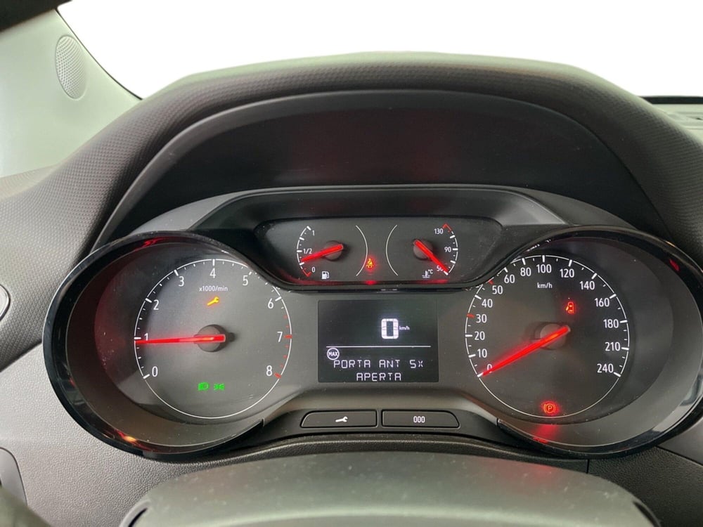 Opel Crossland X usata a Torino (12)
