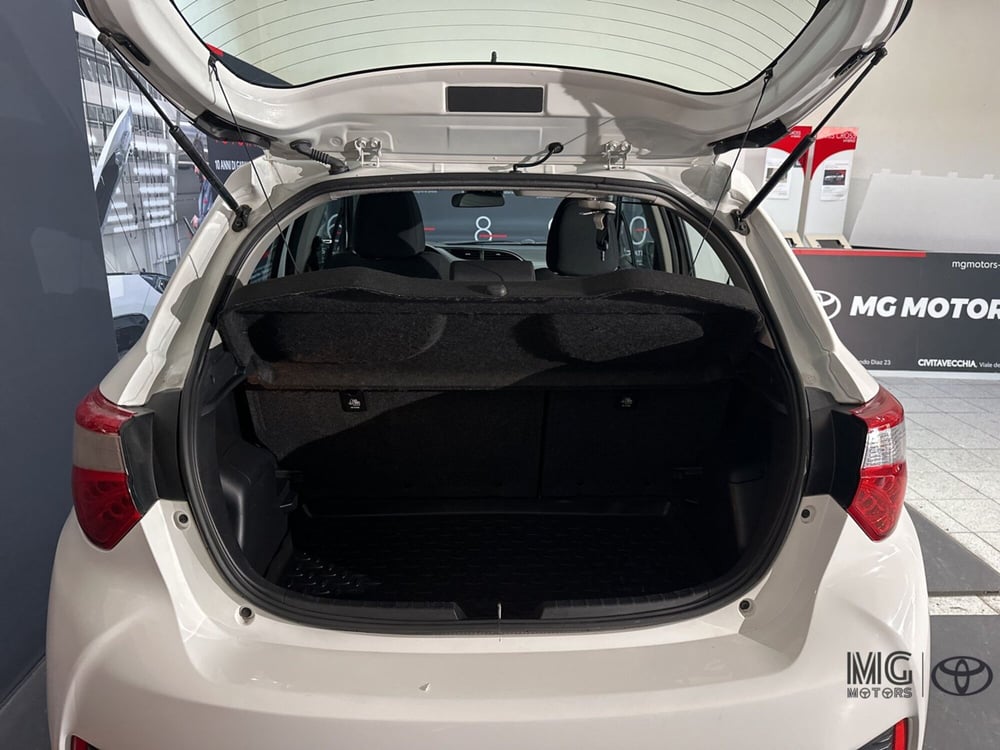 Toyota Yaris usata a Viterbo (18)