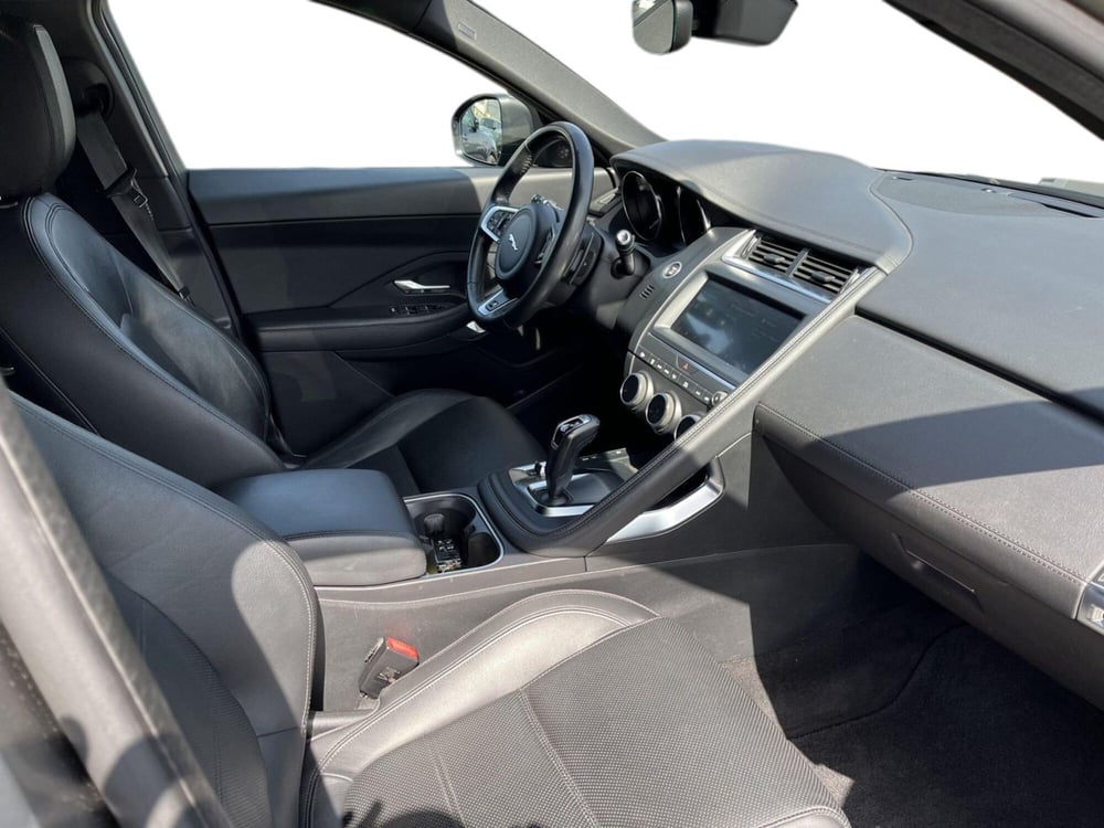Jaguar E-Pace usata a Catania (3)