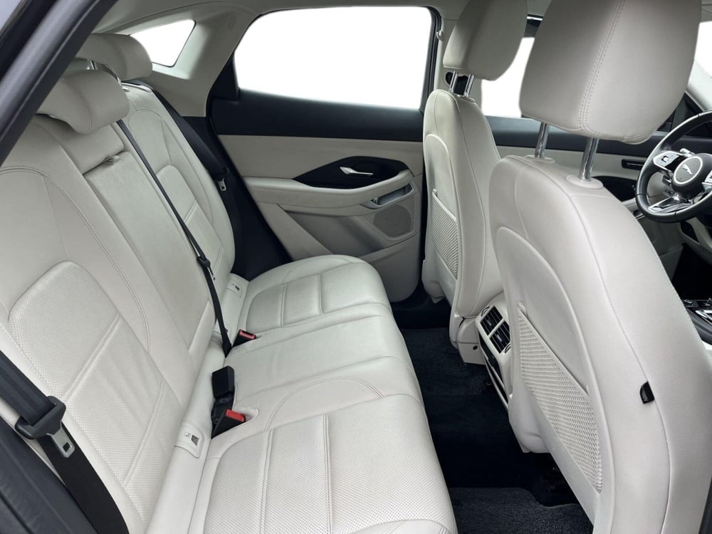 Jaguar E-Pace usata a Catania (5)