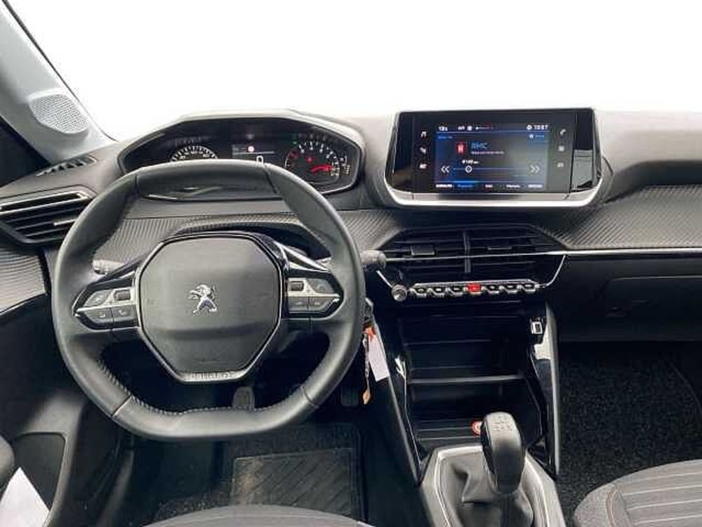 Peugeot 208 usata a Napoli (2)