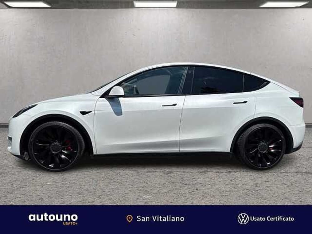 Tesla Model Y usata a Napoli (2)