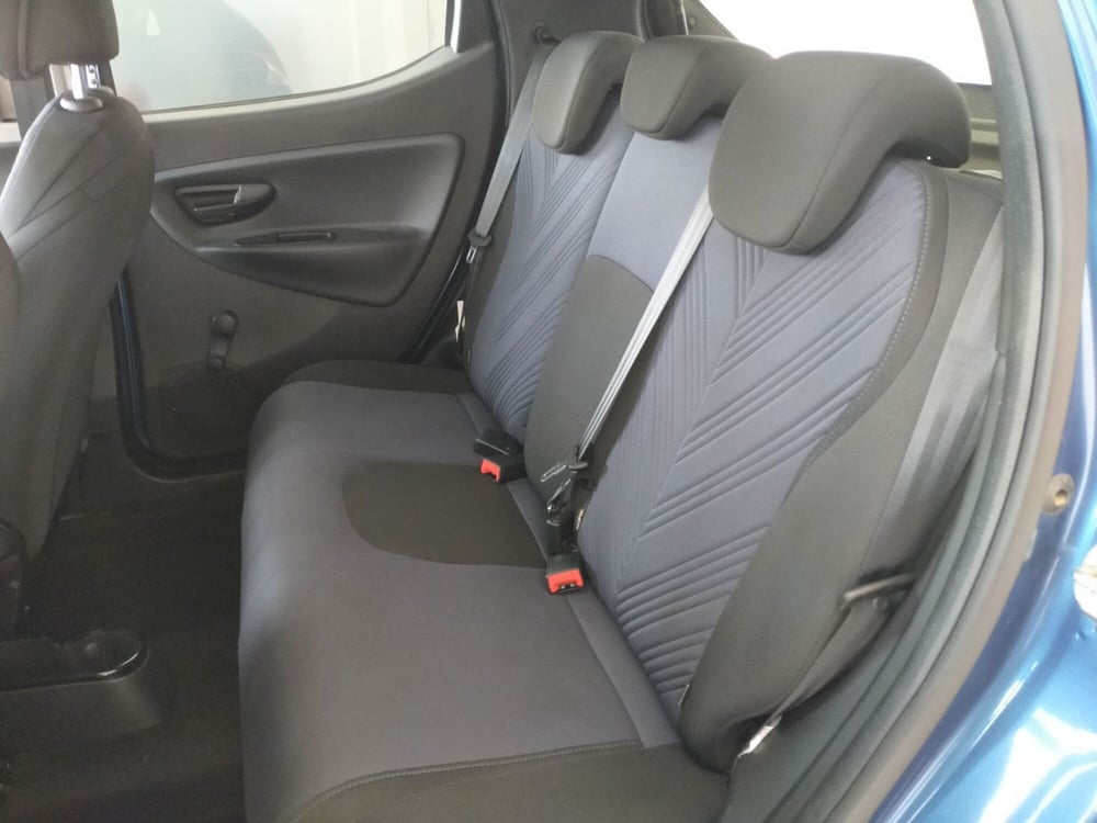 Lancia Ypsilon usata a Reggio Emilia (12)