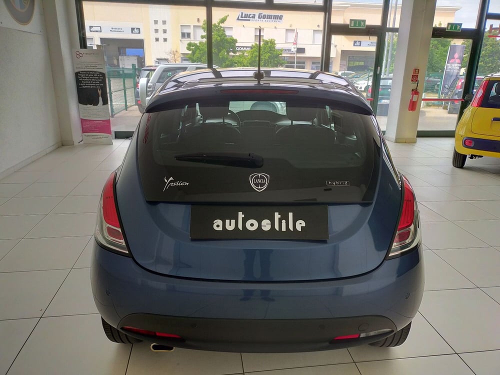 Lancia Ypsilon usata a Reggio Emilia (5)