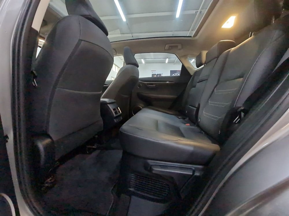 Lexus NX usata a Bologna (9)