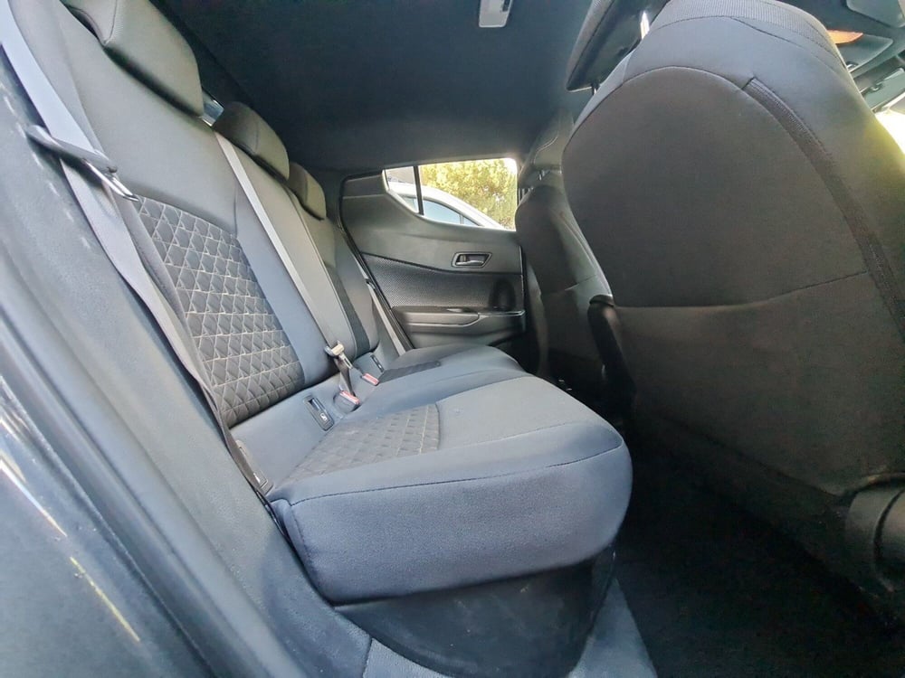 Toyota Toyota C-HR usata a Bologna (10)
