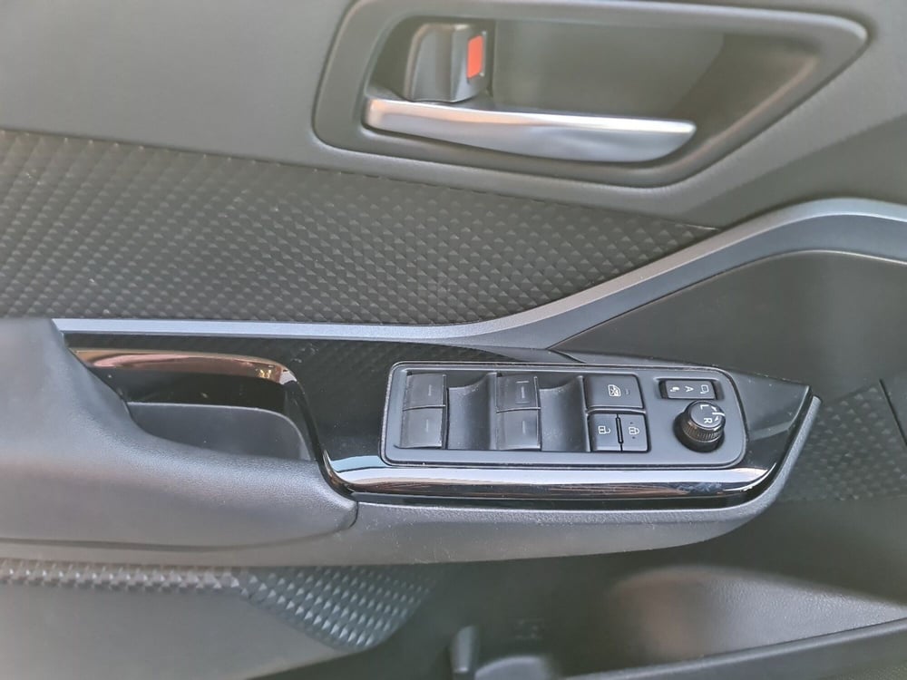 Toyota Toyota C-HR usata a Bologna (12)
