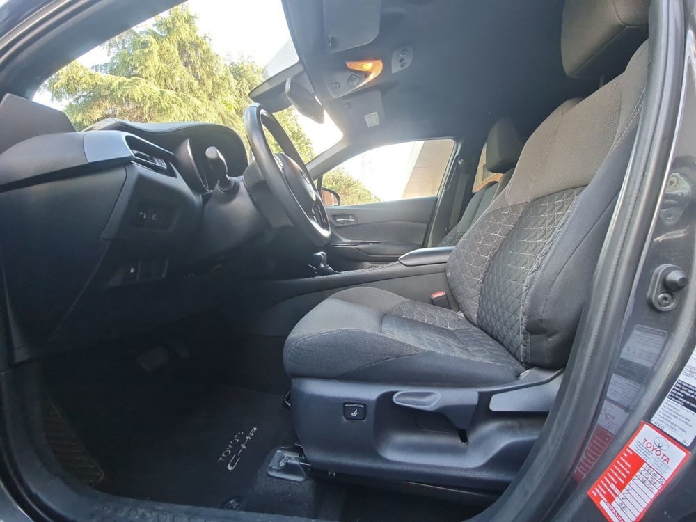 Toyota Toyota C-HR usata a Bologna (8)