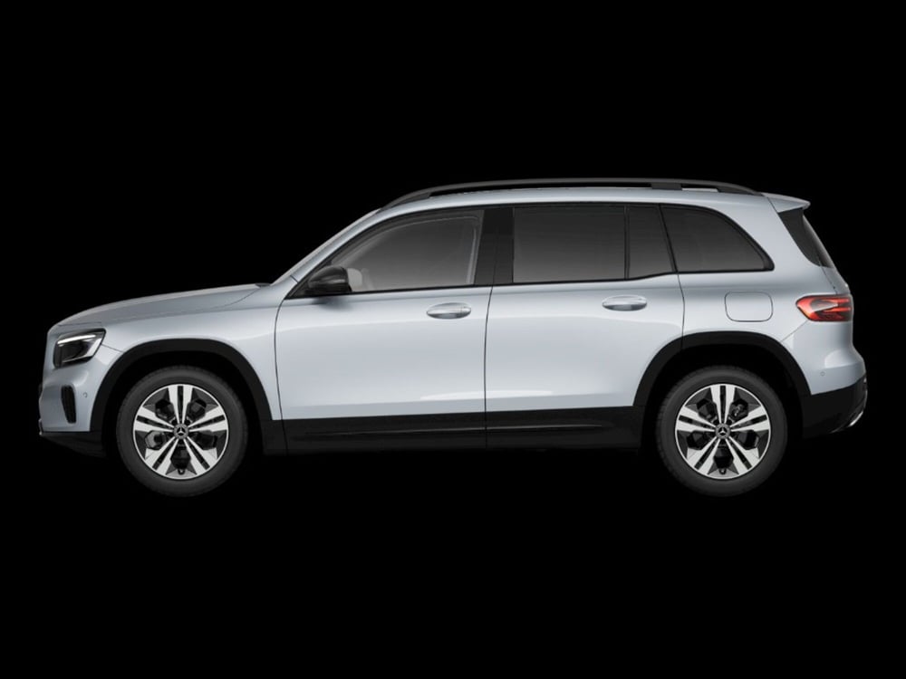 Mercedes-Benz GLB nuova a Siena (3)