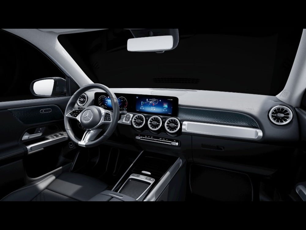 Mercedes-Benz GLB nuova a Siena (9)