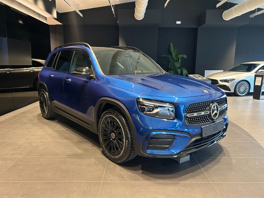 Mercedes-Benz GLB nuova a Siena