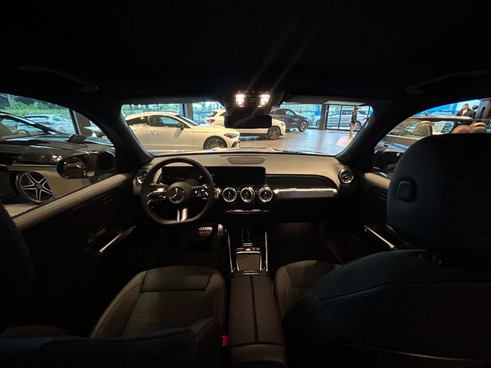 Mercedes-Benz GLB nuova a Siena (19)