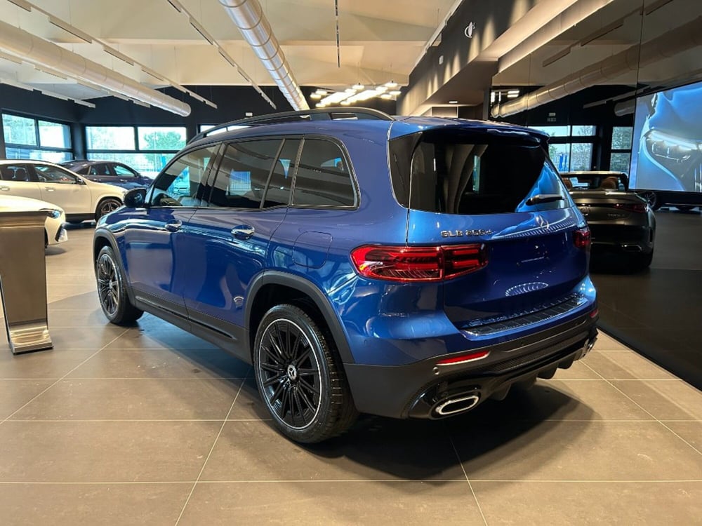 Mercedes-Benz GLB nuova a Siena (6)