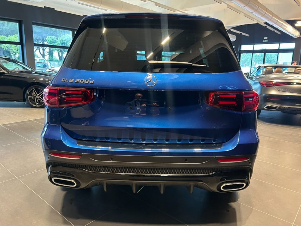 Mercedes-Benz GLB nuova a Siena (7)