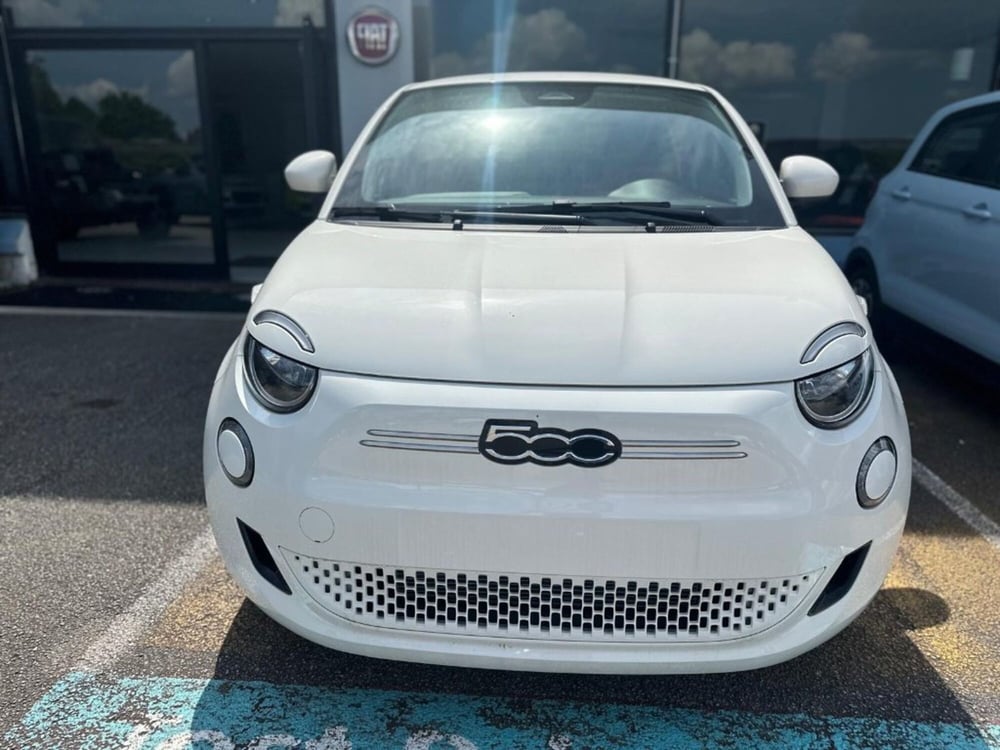 Fiat 500e nuova a Firenze