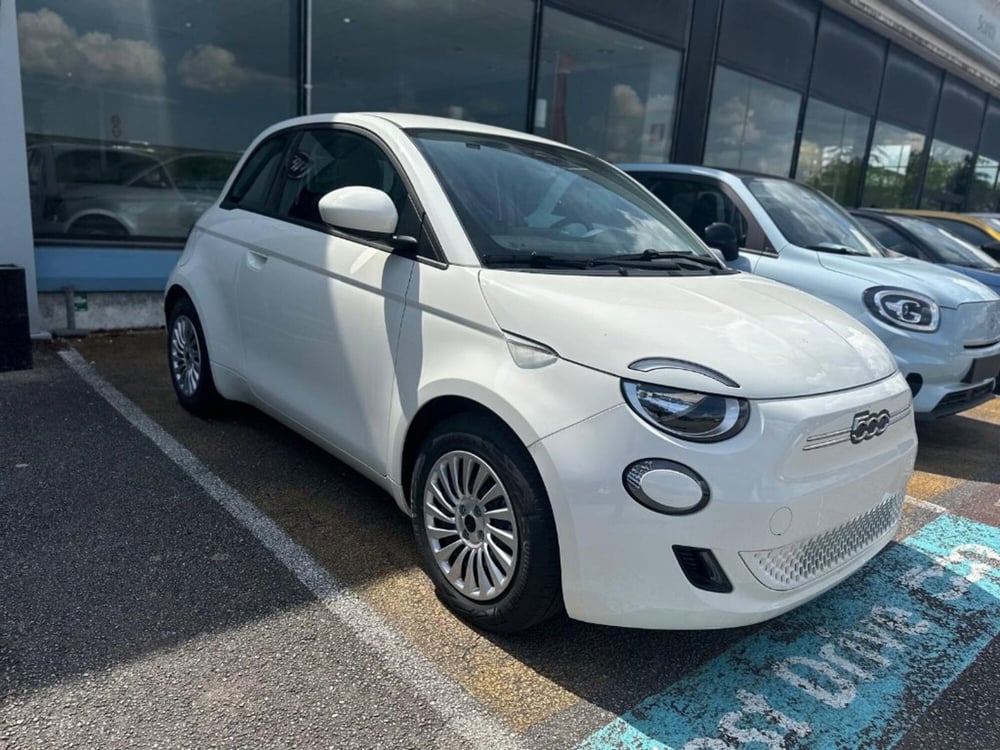 Fiat 500e nuova a Firenze (3)