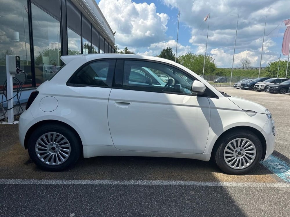 Fiat 500e nuova a Firenze (4)