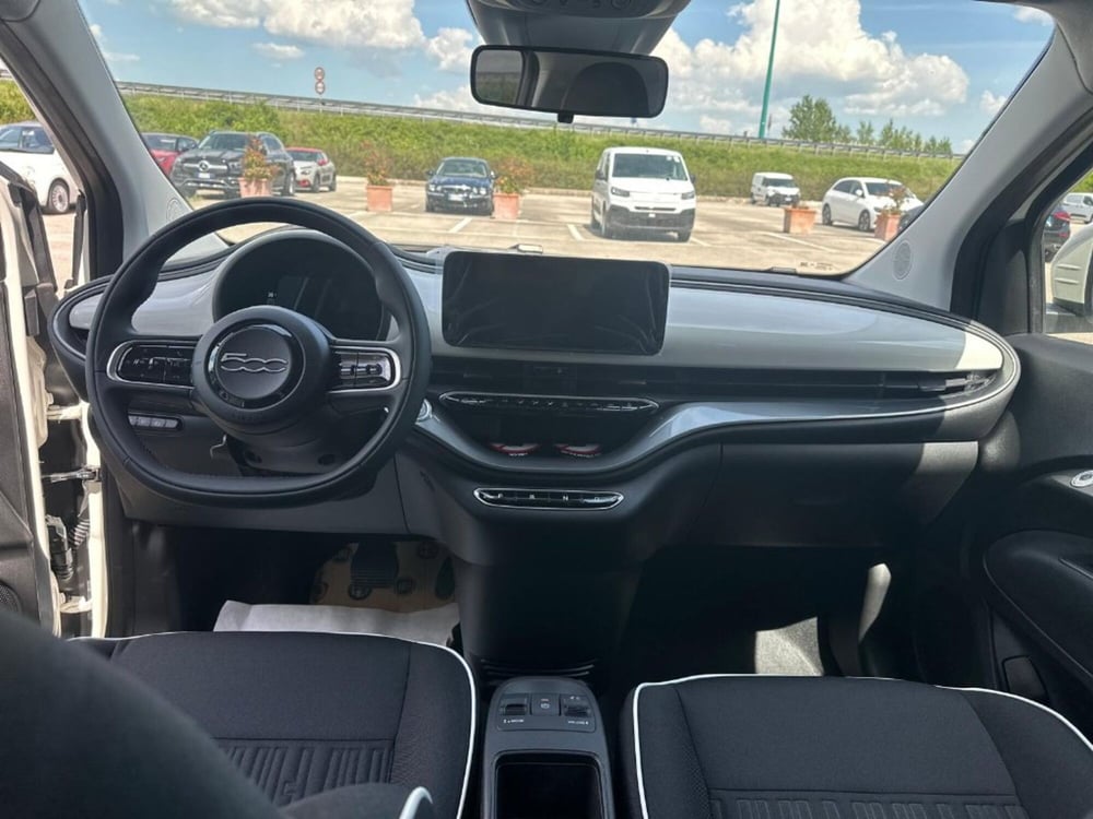 Fiat 500e nuova a Firenze (8)