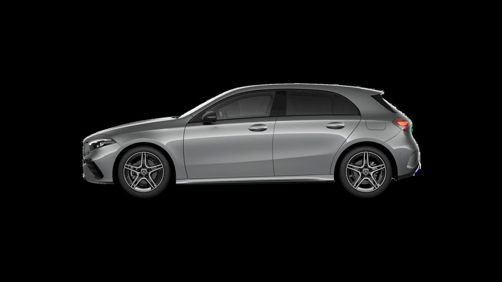 Mercedes-Benz Classe A nuova a Milano (2)