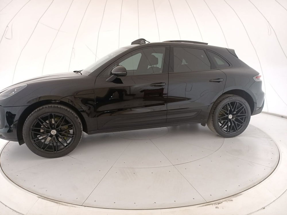 Porsche Macan usata a Bari (2)