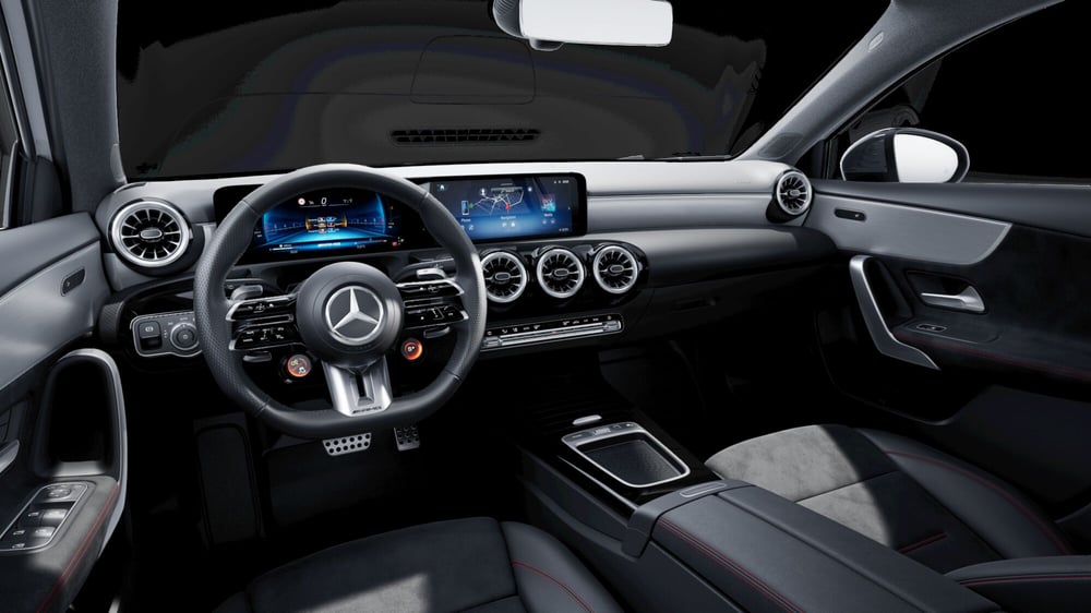 Mercedes-Benz Classe A nuova a Milano (7)