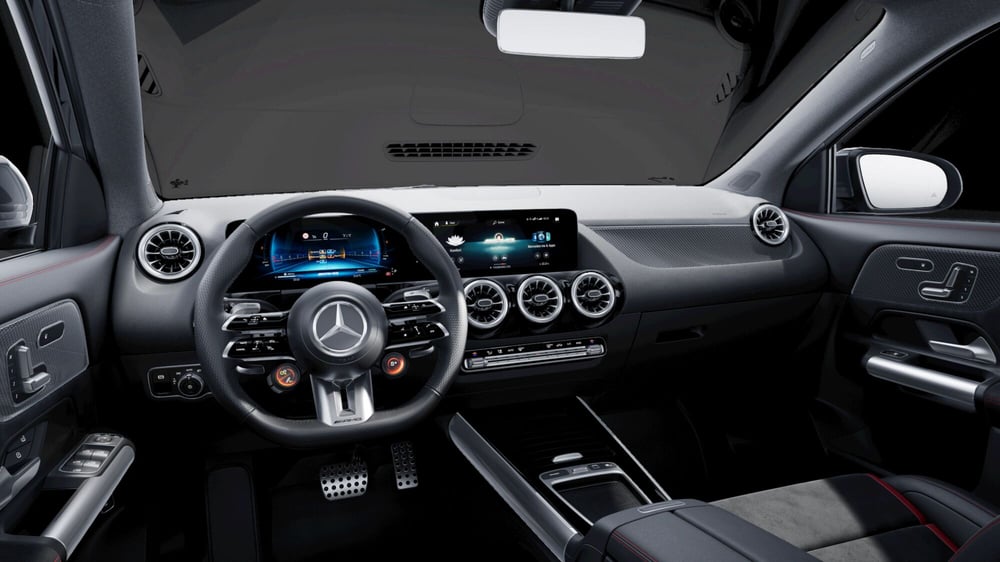 Mercedes-Benz GLA SUV nuova a Milano (7)