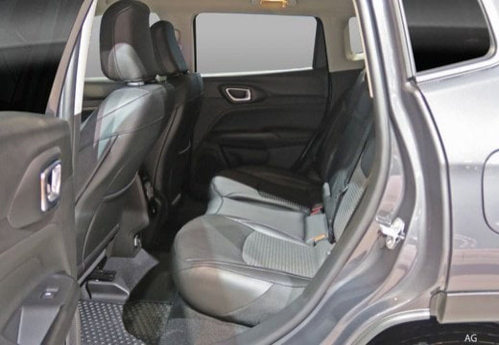 Jeep Compass nuova a Pescara (9)