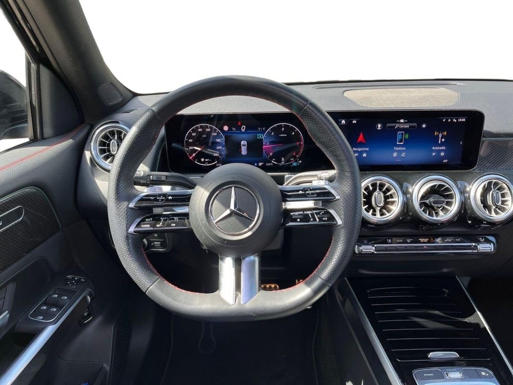 Mercedes-Benz GLB usata a Napoli (11)