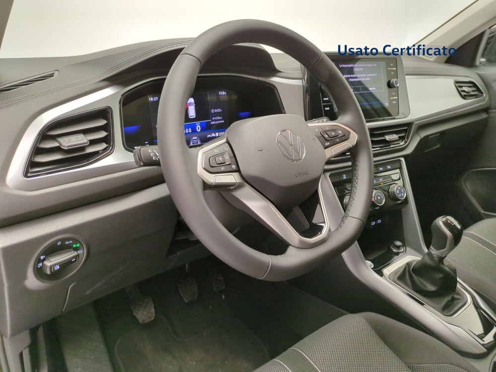 Volkswagen T-Roc nuova a Avellino (13)