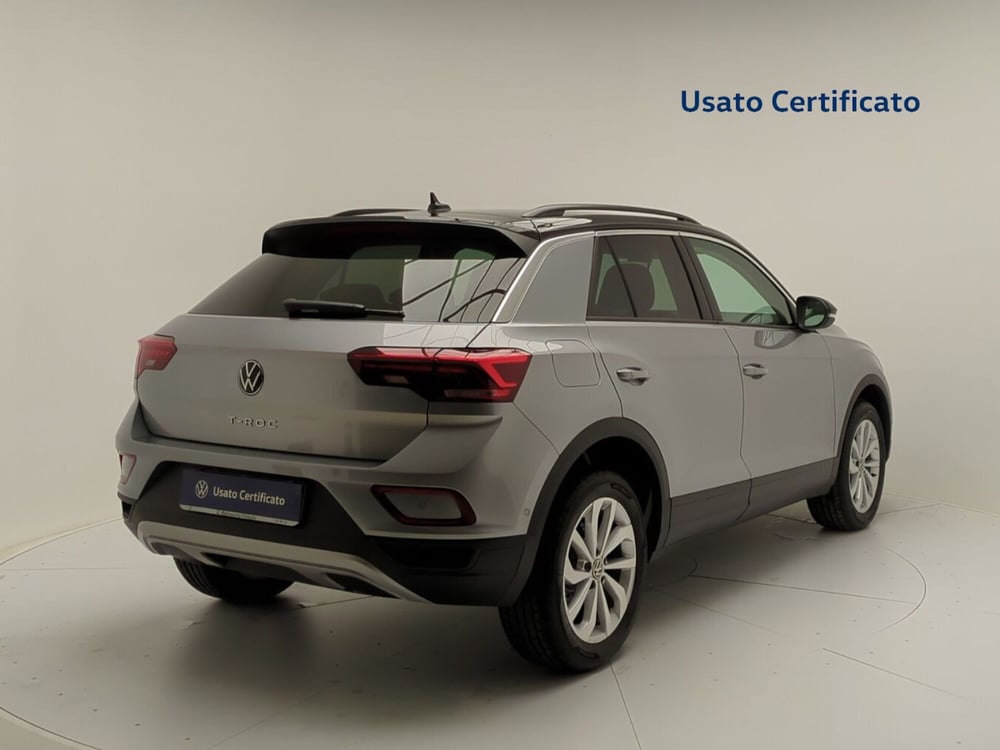 Volkswagen T-Roc nuova a Avellino (7)