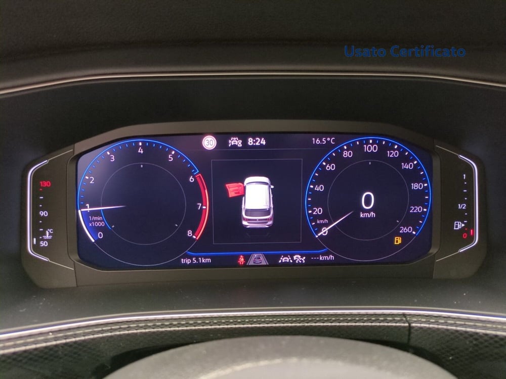 Volkswagen T-Cross nuova a Avellino (15)