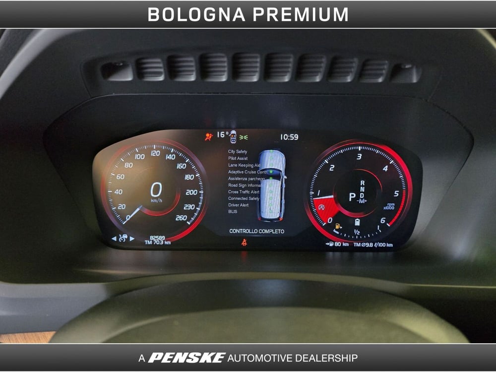 Volvo XC90 usata a Bologna (12)