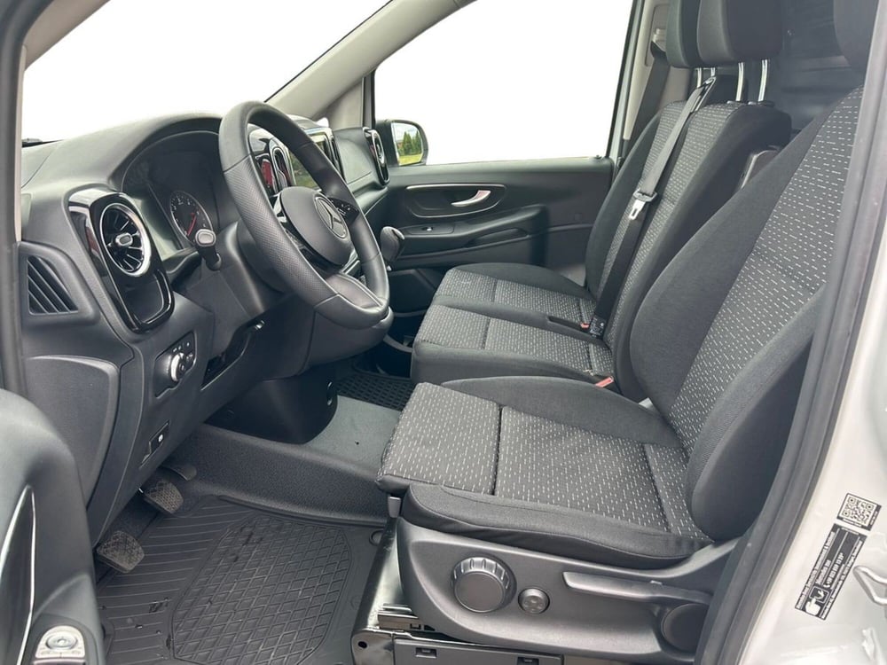 Mercedes-Benz Vito nuova a Milano (10)