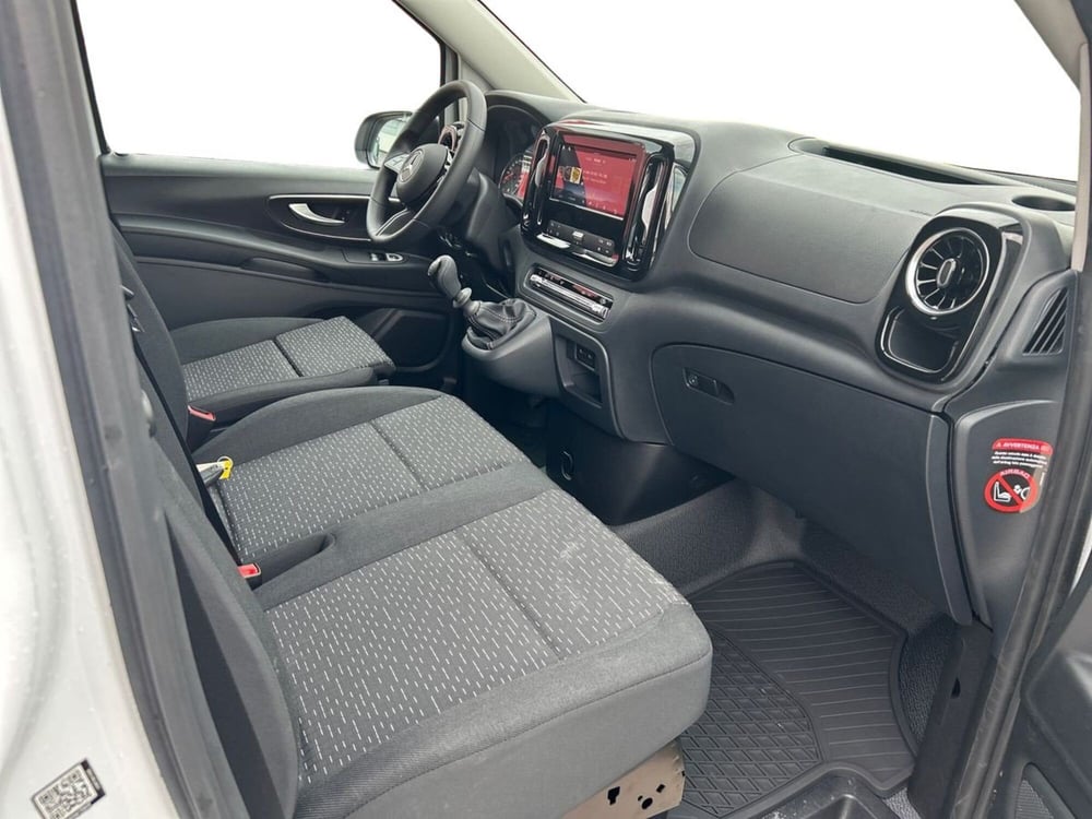 Mercedes-Benz Vito nuova a Milano (15)