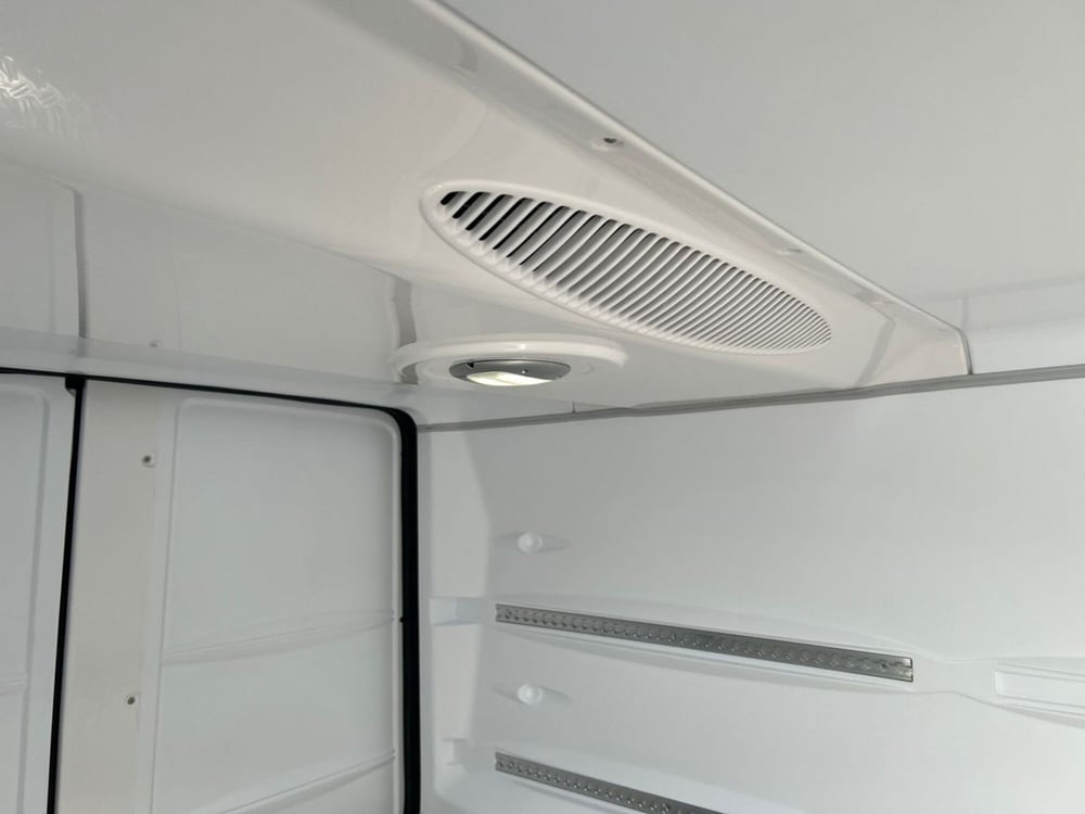 Mercedes-Benz Vito nuova a Milano (19)