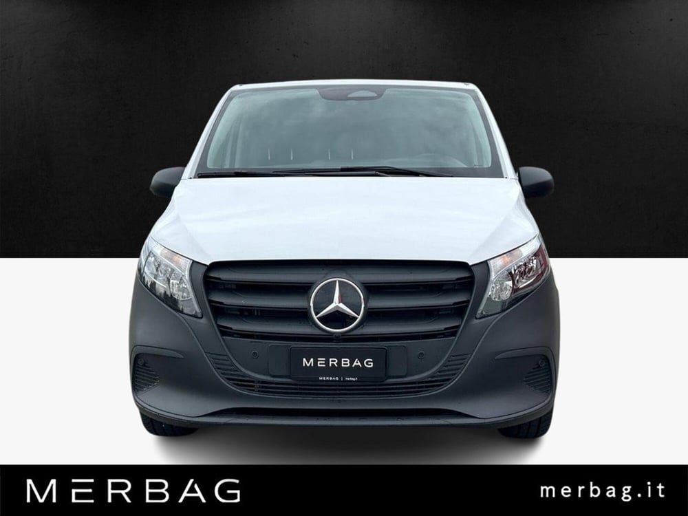 Mercedes-Benz Vito nuova a Milano (3)