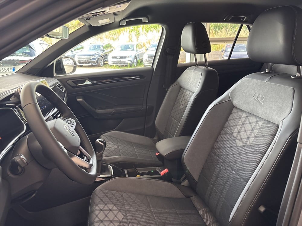 Volkswagen T-Roc nuova a Salerno (10)