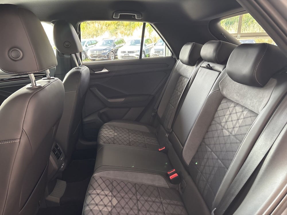 Volkswagen T-Roc nuova a Salerno (11)