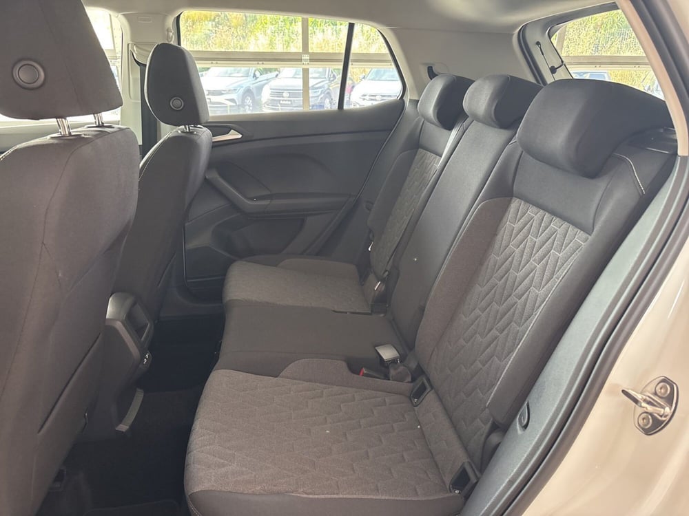 Volkswagen T-Cross nuova a Salerno (11)