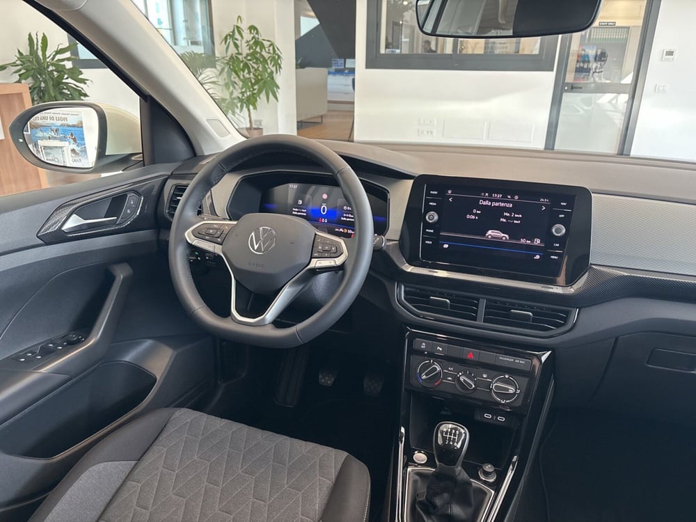 Volkswagen T-Cross nuova a Salerno (9)
