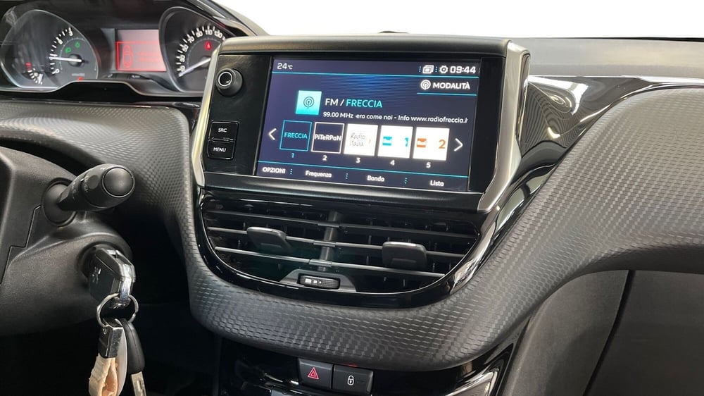 Peugeot 208 usata a Treviso (6)