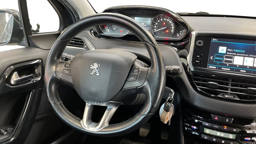 Peugeot 208 usata a Treviso (7)