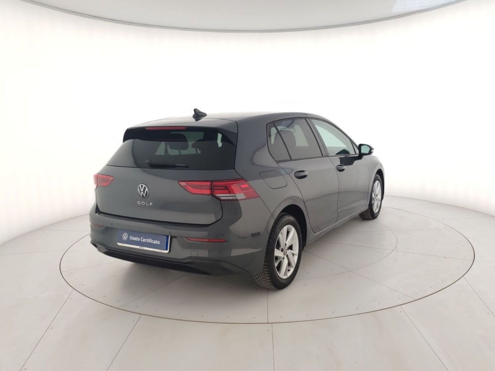 Volkswagen Golf usata a Massa-Carrara (3)